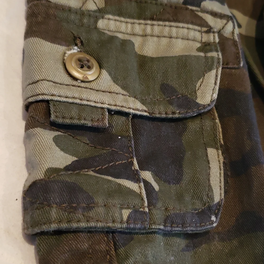 Quiksilver New Shorts Kids Camo Cargo Pocket Bottoms (Little Boys) Size 5 NWT